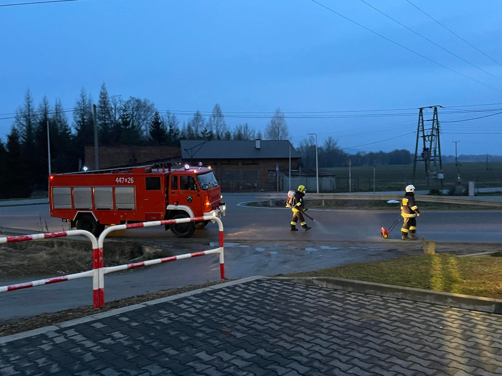 Plama oleju w Lipinkach (17.02)