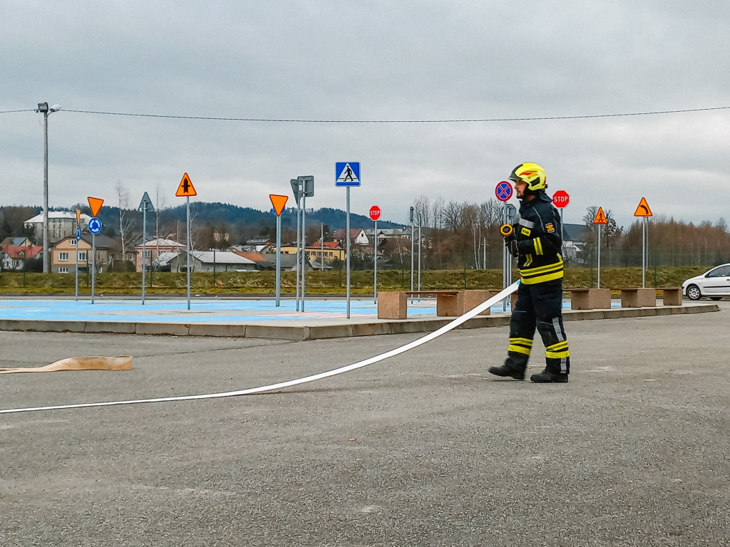 Ćwiczenia strażaków w Moszczenicy (18.02.)