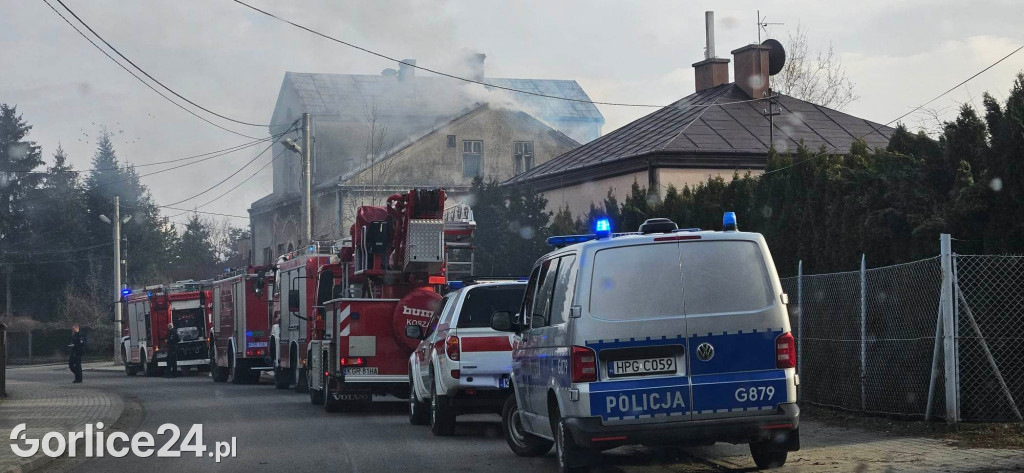 Pożar budynku przy ulicy Szpitalnej w Gorlicach