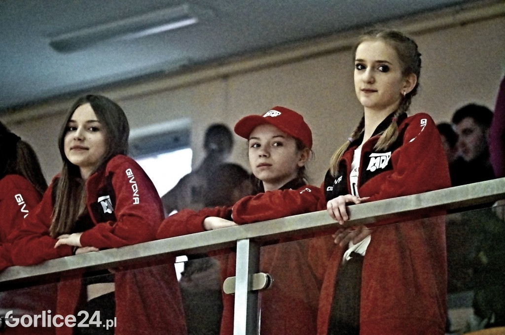 Halowe młodzieżowe zawody sportowo-pożarnicze 2023