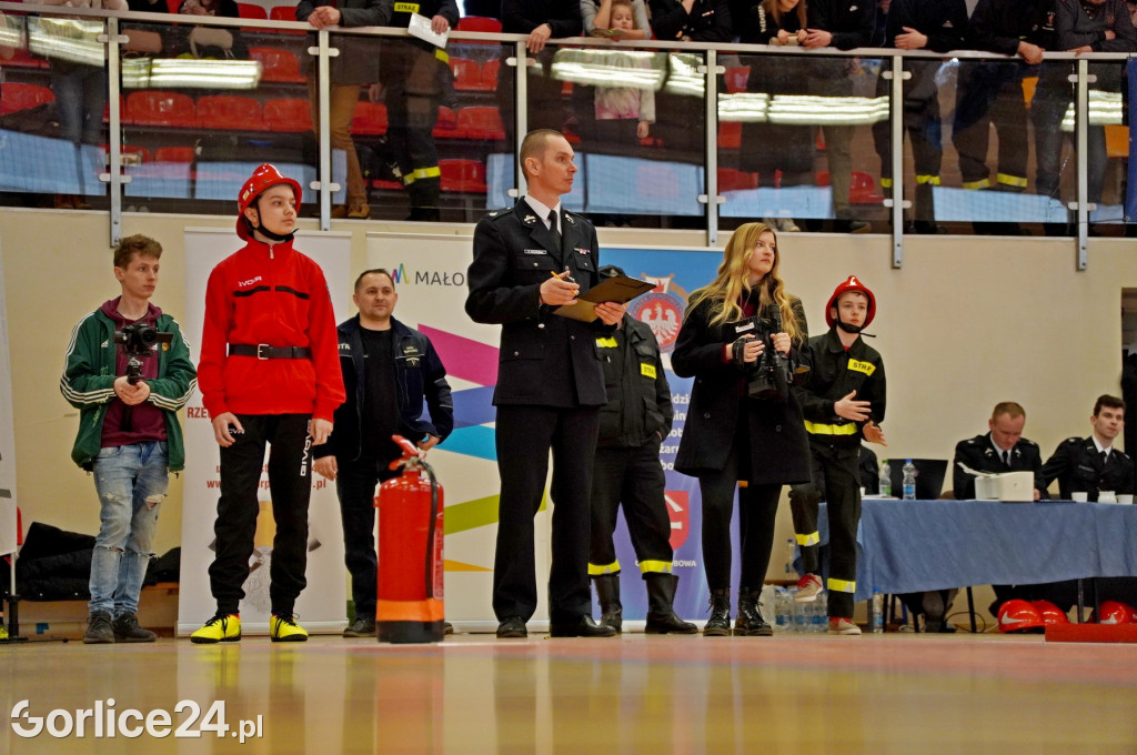 Halowe młodzieżowe zawody sportowo-pożarnicze 2023