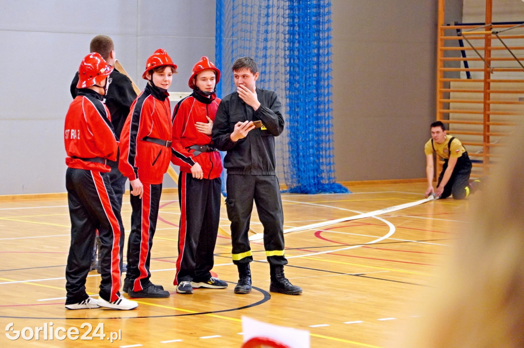 Halowe młodzieżowe zawody sportowo-pożarnicze 2023