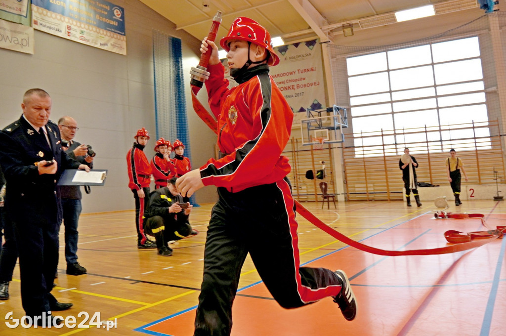 Halowe młodzieżowe zawody sportowo-pożarnicze 2023