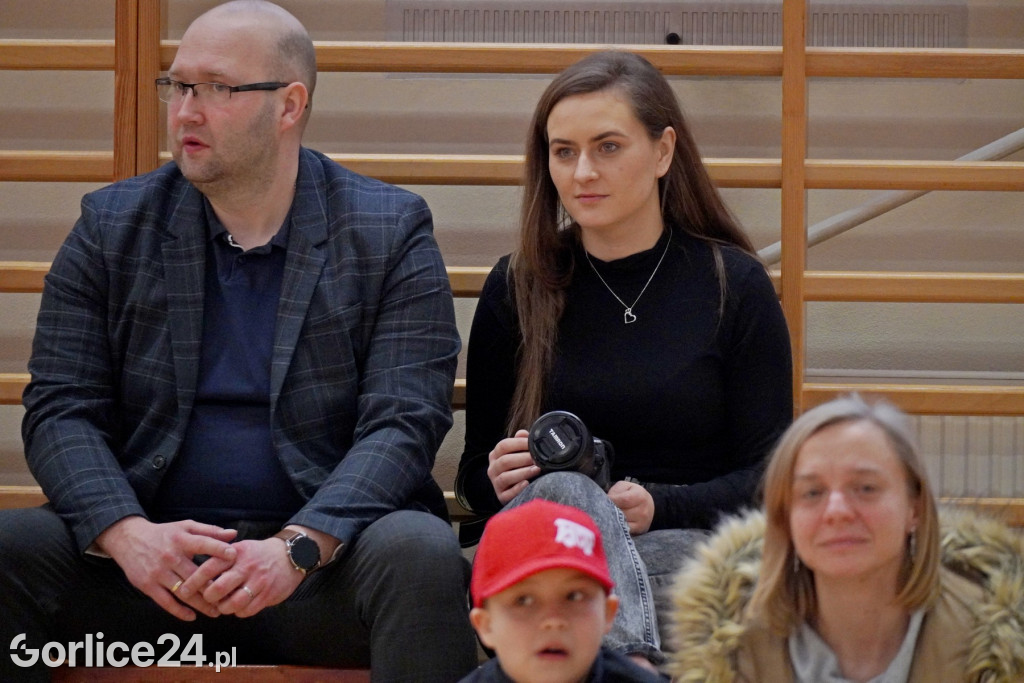 Halowe młodzieżowe zawody sportowo-pożarnicze 2023