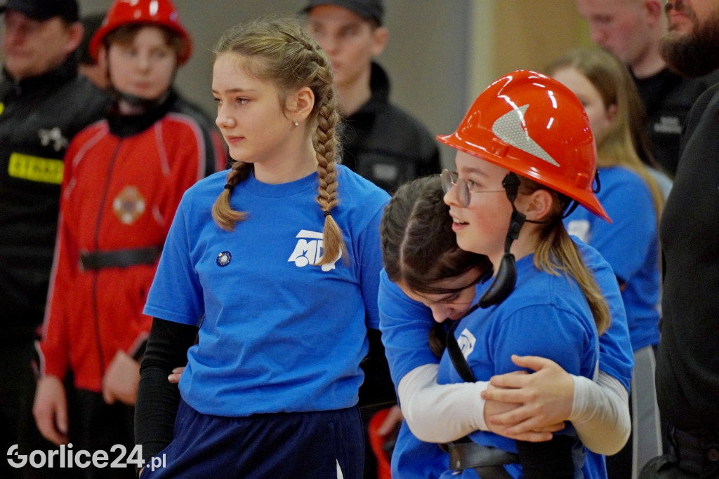 Halowe młodzieżowe zawody sportowo-pożarnicze 2023