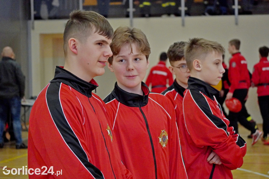 Halowe młodzieżowe zawody sportowo-pożarnicze 2023
