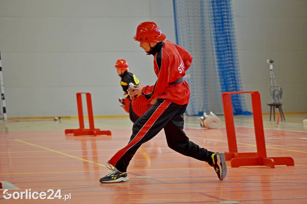 Halowe młodzieżowe zawody sportowo-pożarnicze 2023