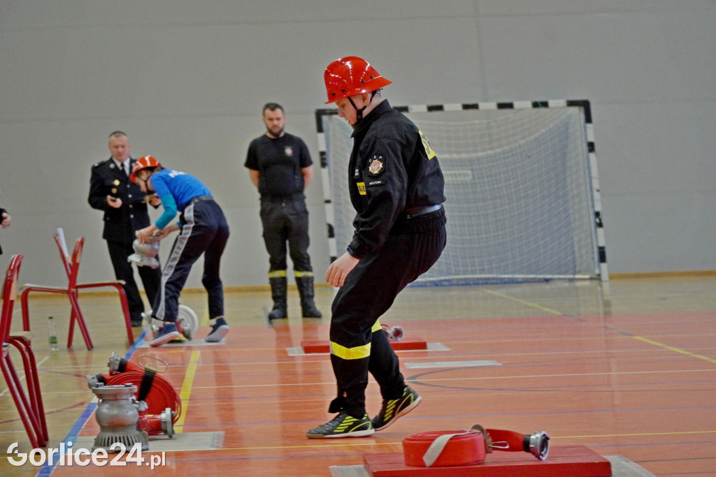 Halowe młodzieżowe zawody sportowo-pożarnicze 2023
