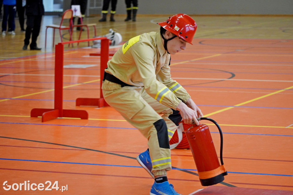 Halowe młodzieżowe zawody sportowo-pożarnicze 2023