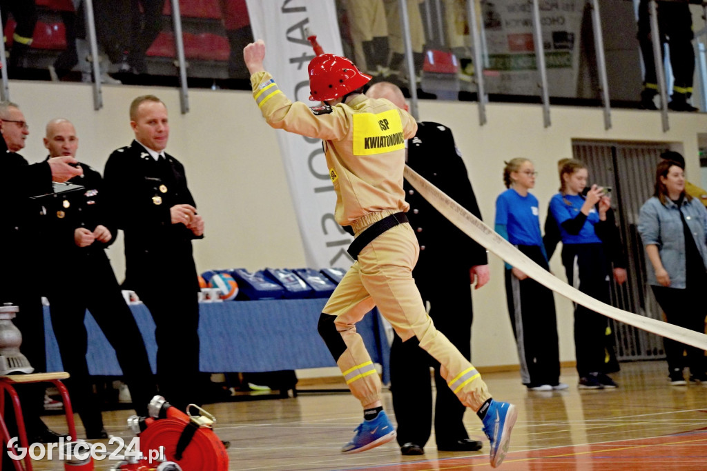Halowe młodzieżowe zawody sportowo-pożarnicze 2023