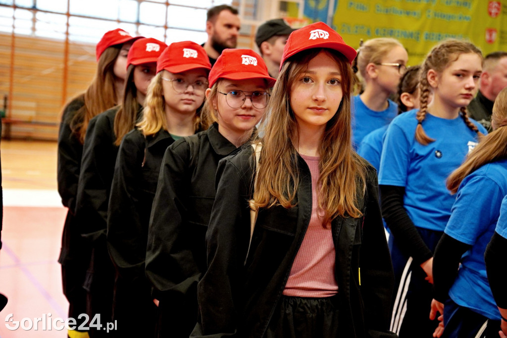 Halowe młodzieżowe zawody sportowo-pożarnicze 2023