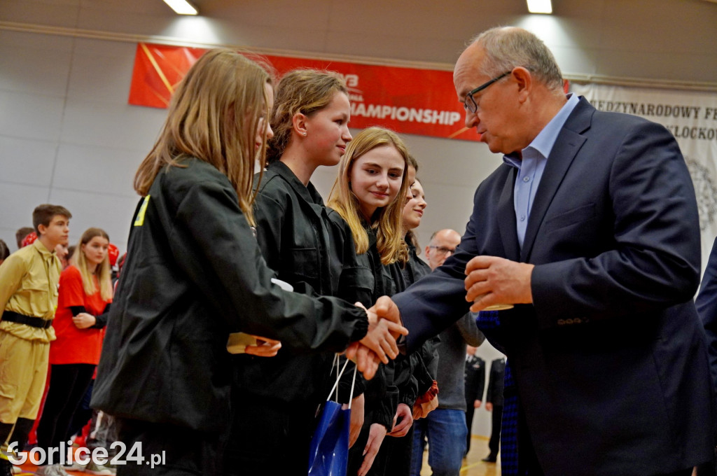 Halowe młodzieżowe zawody sportowo-pożarnicze 2023