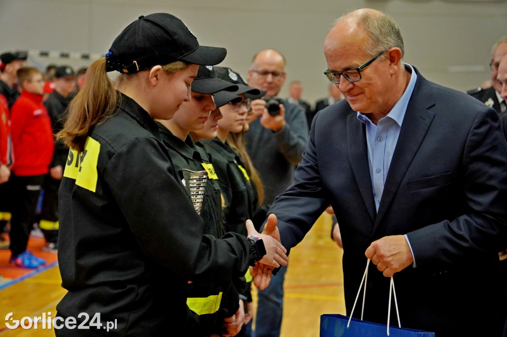Halowe młodzieżowe zawody sportowo-pożarnicze 2023