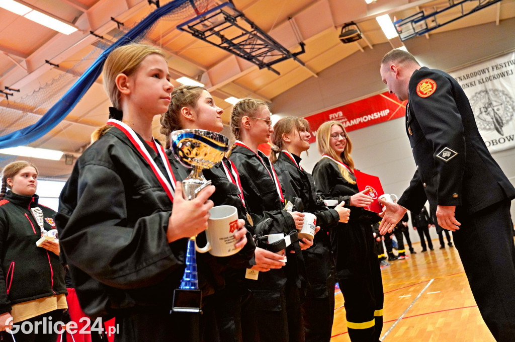 Halowe młodzieżowe zawody sportowo-pożarnicze 2023