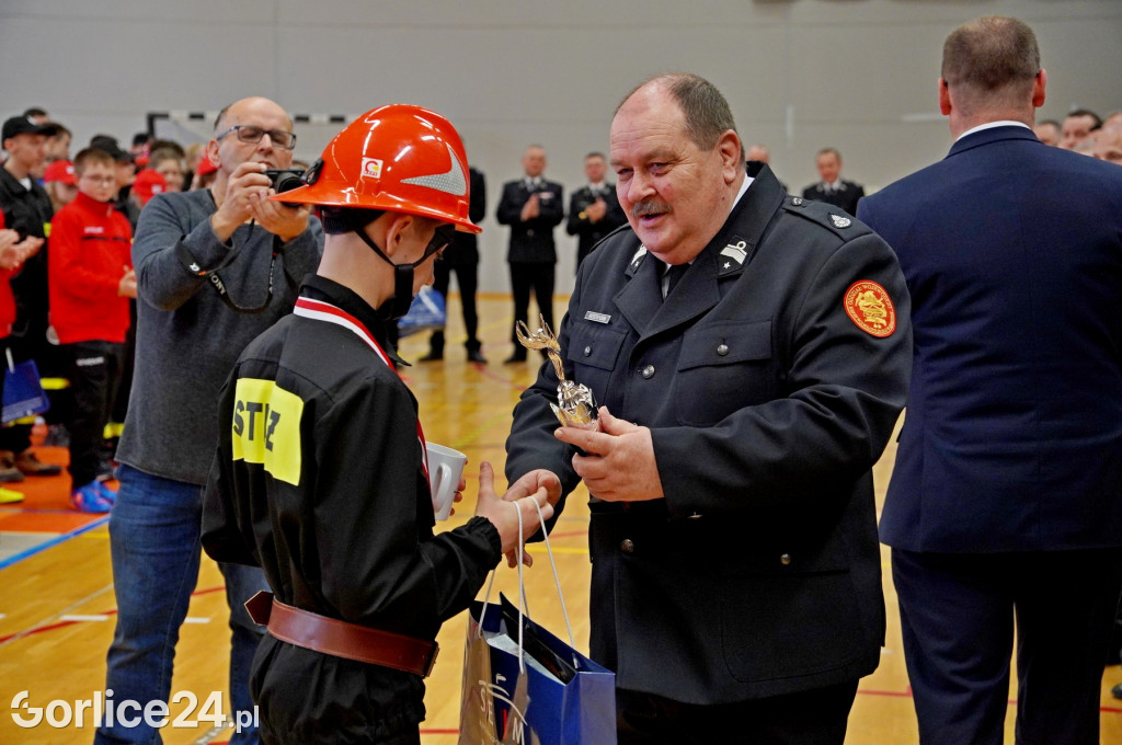 Halowe młodzieżowe zawody sportowo-pożarnicze 2023