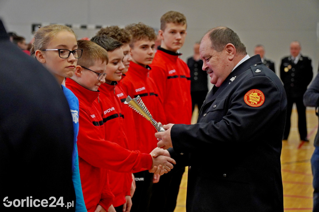 Halowe młodzieżowe zawody sportowo-pożarnicze 2023