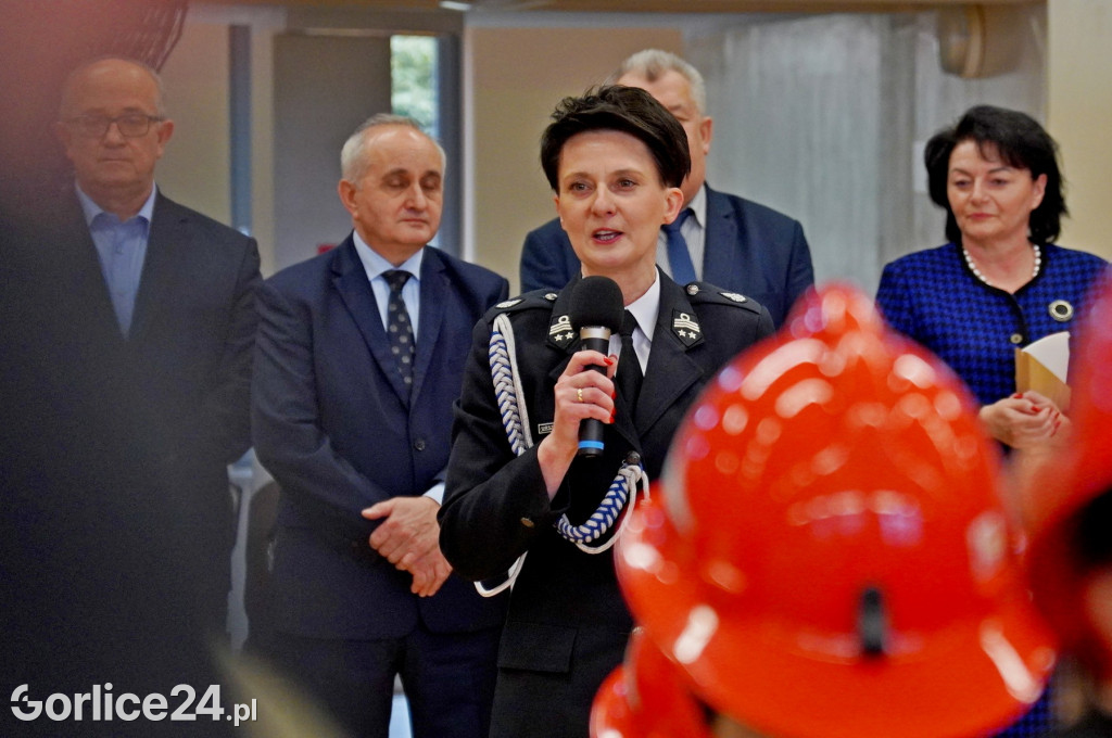 Halowe młodzieżowe zawody sportowo-pożarnicze 2023
