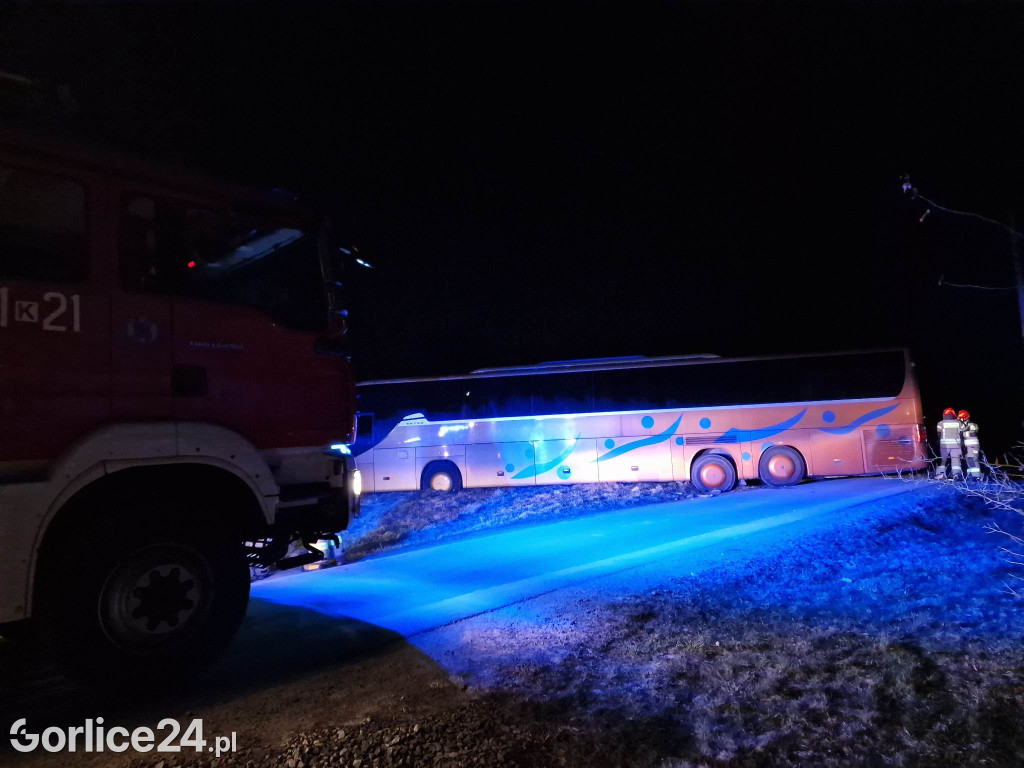 Gorlice. Zdarzenie drogowe z udziałem autokaru