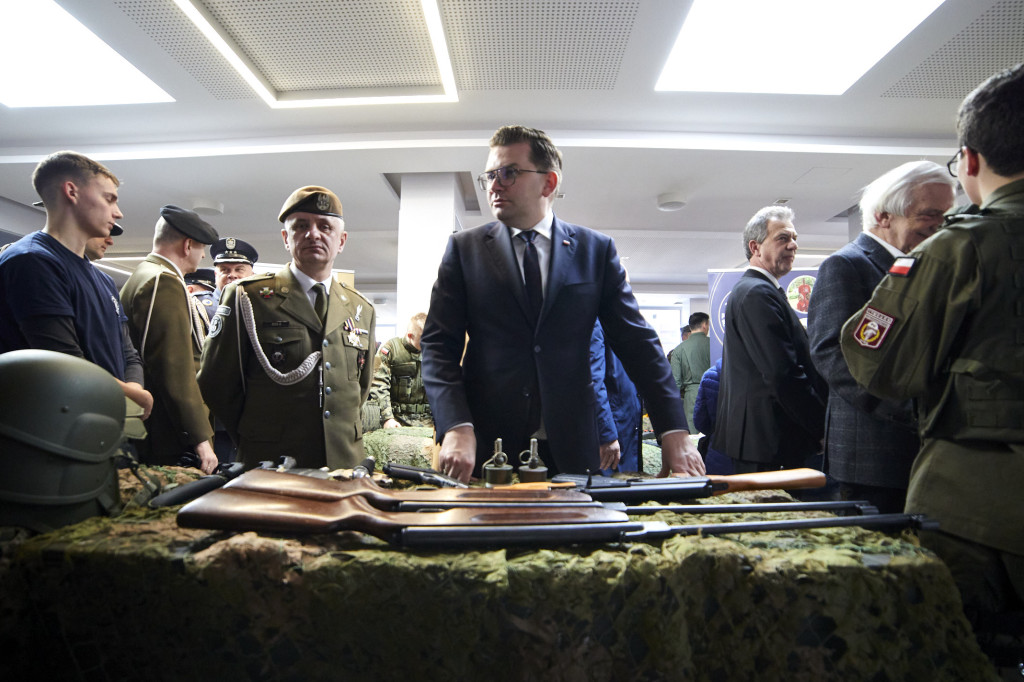 Pierwsze w Polsce Wojskowe Targi Służby i Pracy
