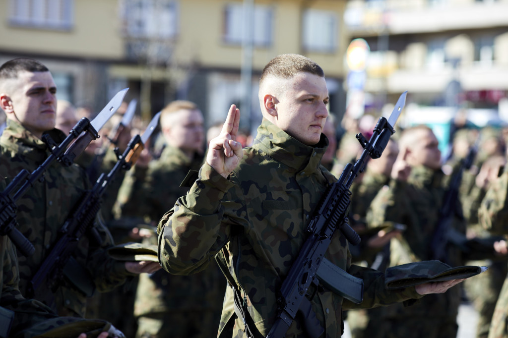 Pierwsze w Polsce Wojskowe Targi Służby i Pracy