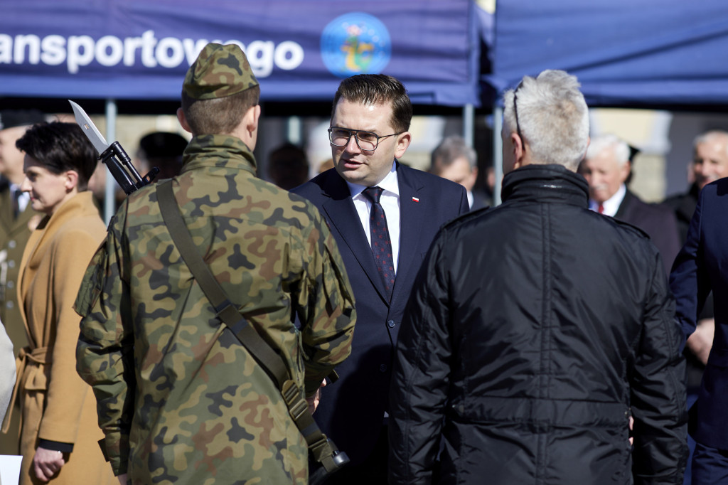 Pierwsze w Polsce Wojskowe Targi Służby i Pracy