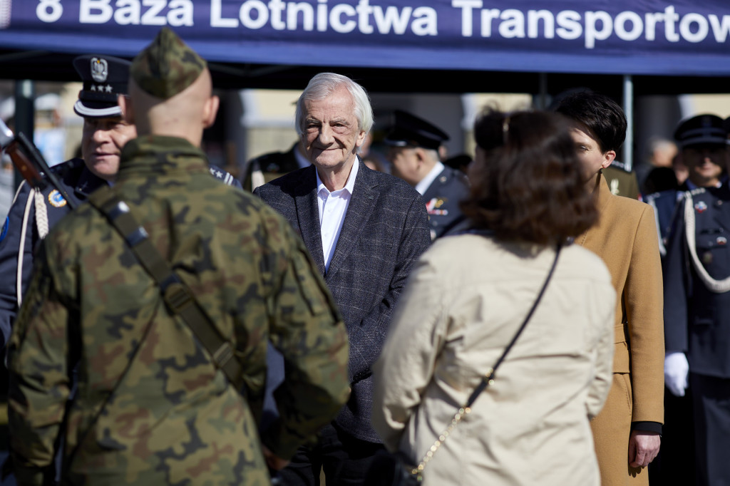 Pierwsze w Polsce Wojskowe Targi Służby i Pracy
