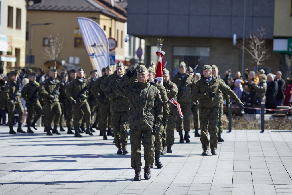 Pierwsze w Polsce Wojskowe Targi Służby i Pracy