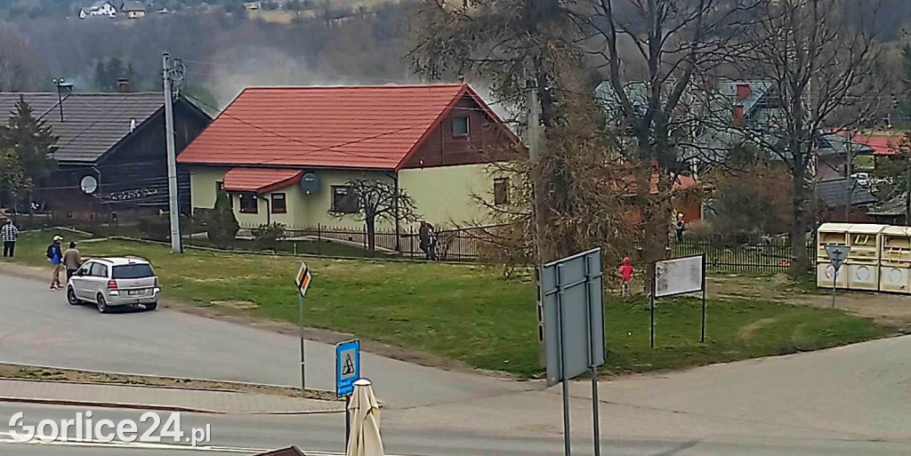 Pożar domu w centrum Uścia Gorlickiego (24.03.)