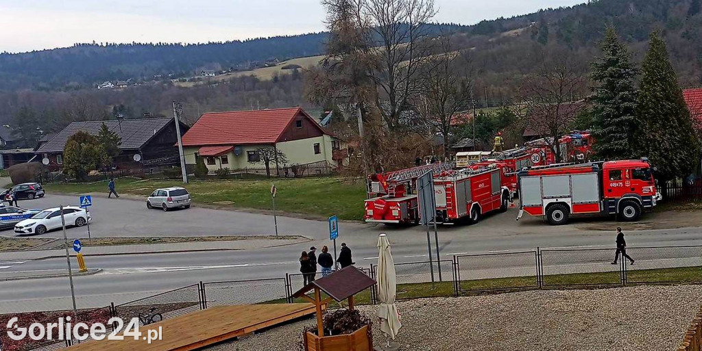 Pożar domu w centrum Uścia Gorlickiego (24.03.)