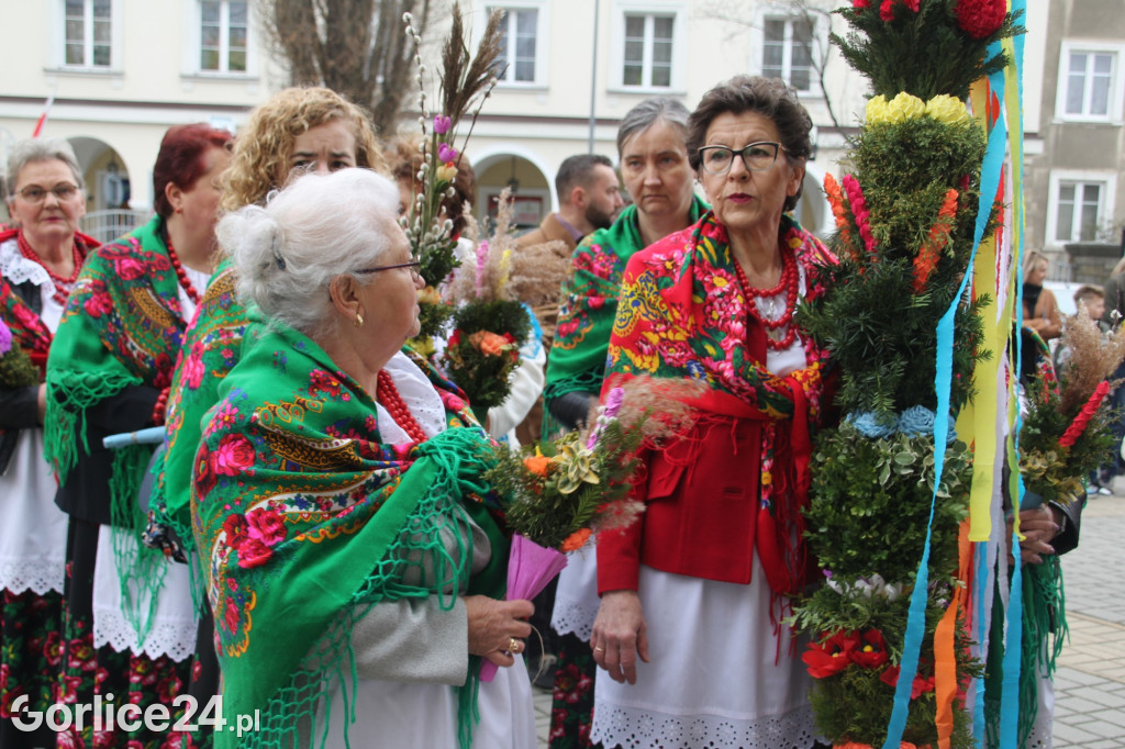 Poświecenie palm i rozstrzygnięcie konkursu w bazylice