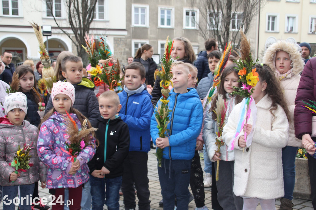 Poświecenie palm i rozstrzygnięcie konkursu w bazylice