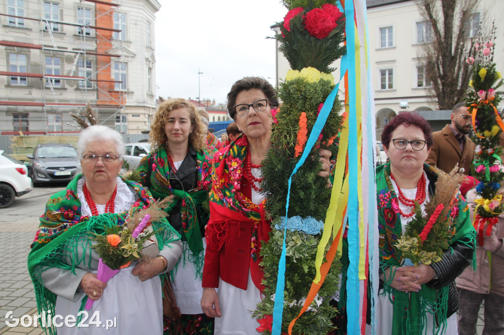 Poświecenie palm i rozstrzygnięcie konkursu w bazylice