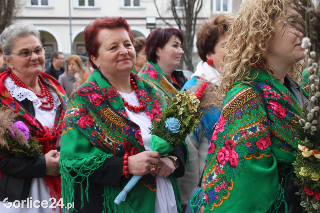 Poświecenie palm i rozstrzygnięcie konkursu w bazylice