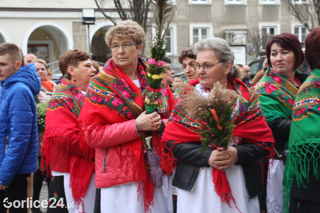 Poświecenie palm i rozstrzygnięcie konkursu w bazylice