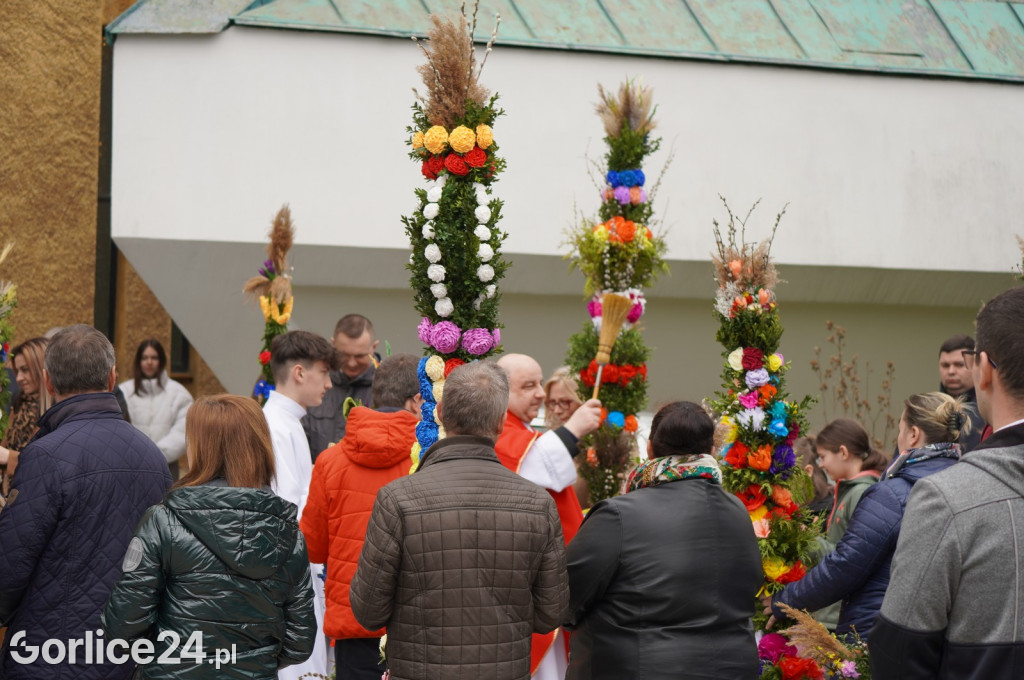 Konkurs Palm Wielkanocnych w parafii w Gliniku