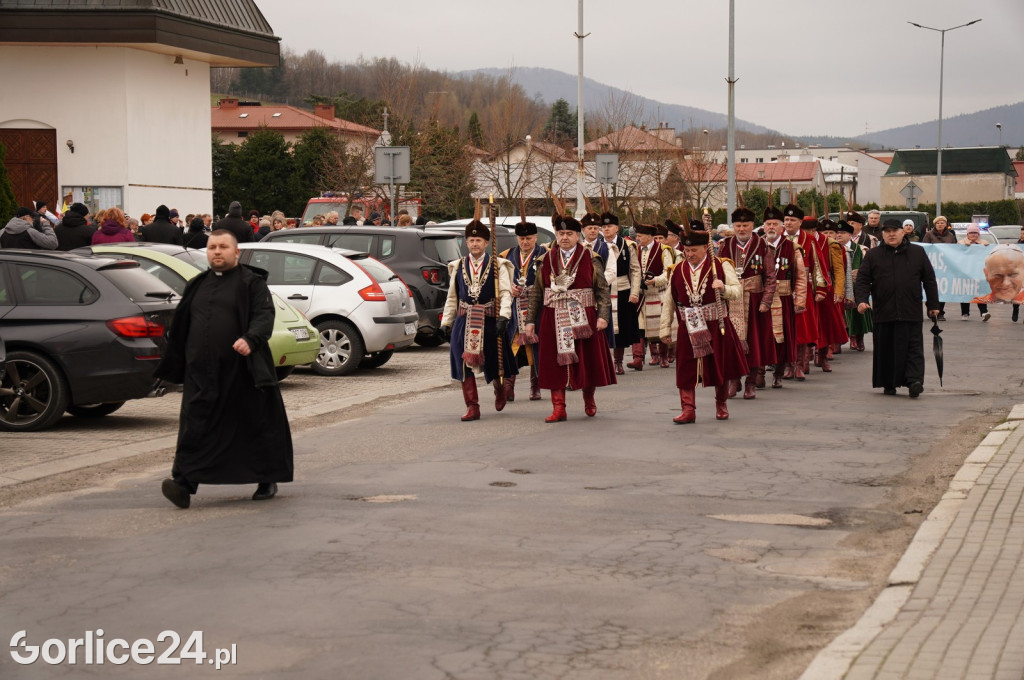 Gorlice. Marsz w obronie Jana Pawła II