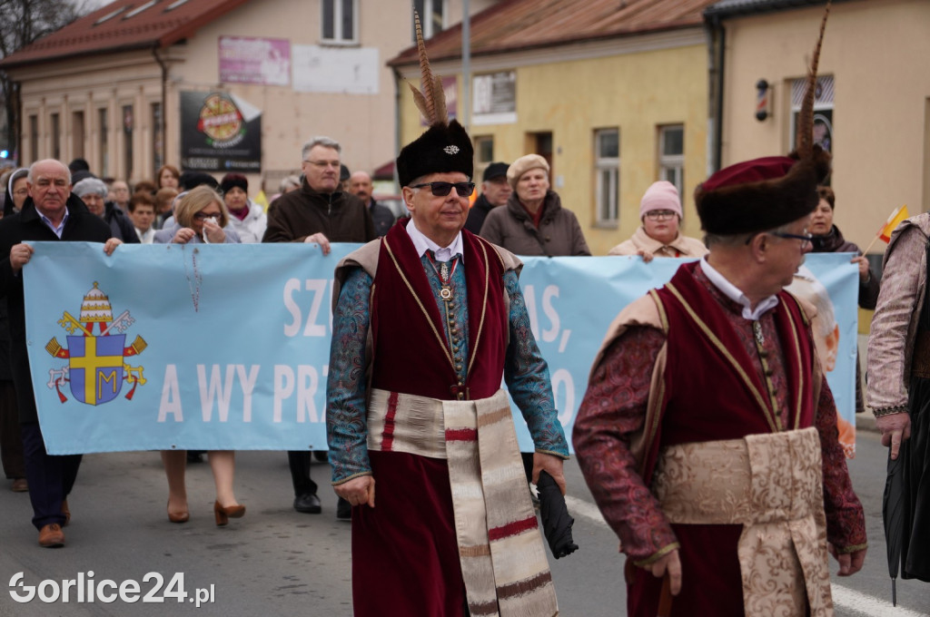 Gorlice. Marsz w obronie Jana Pawła II