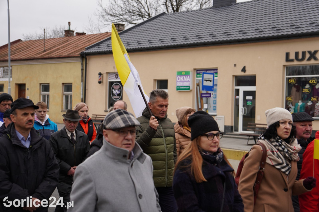 Gorlice. Marsz w obronie Jana Pawła II