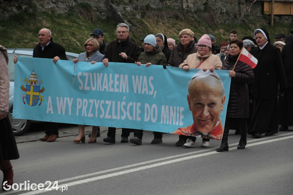 Gorlice. Marsz w obronie Jana Pawła II