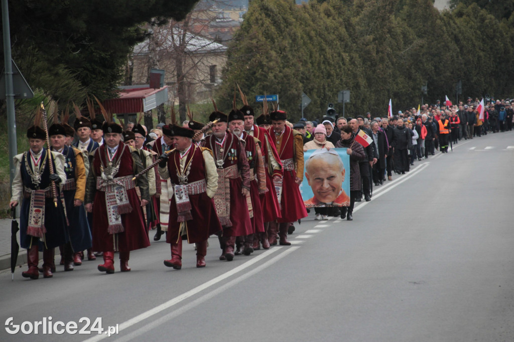 Gorlice. Marsz w obronie Jana Pawła II