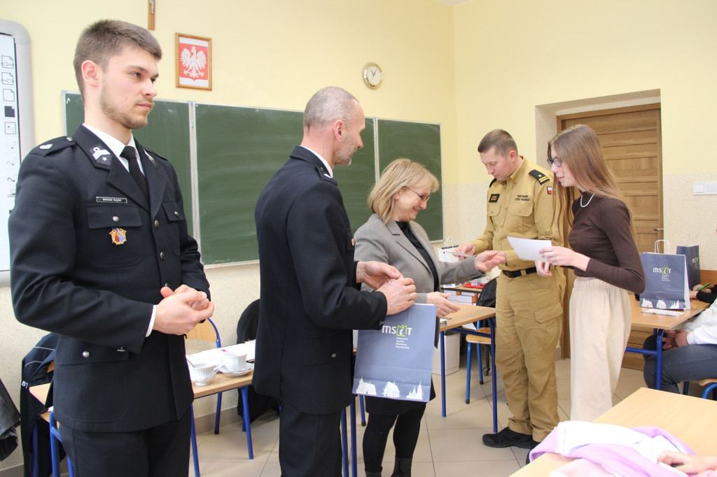 Eliminacje Turnieju Wiedzy Pożarniczej w Bieczu i Sękowej