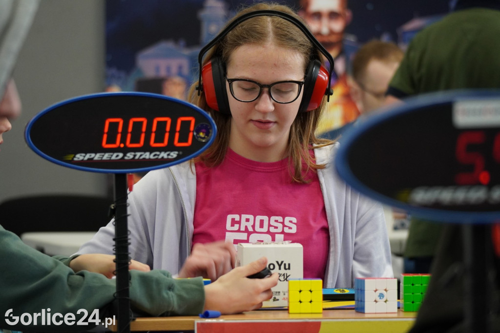 Kostka Rubika. Mistrzowski Turniej w Speedcubingu