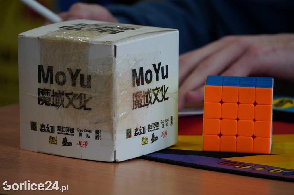 Kostka Rubika. Mistrzowski Turniej w Speedcubingu