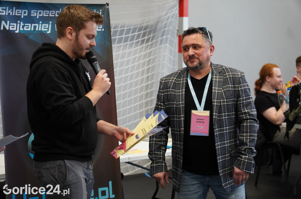 Kostka Rubika. Mistrzowski Turniej w Speedcubingu