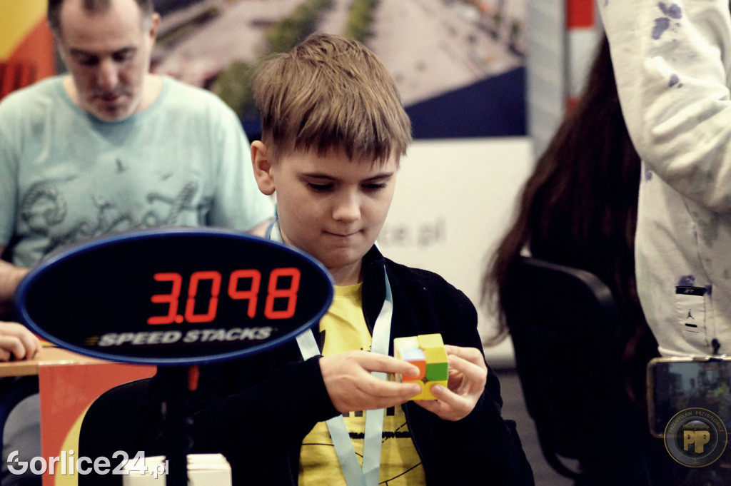 Kostka Rubika. Mistrzowski Turniej w Speedcubingu