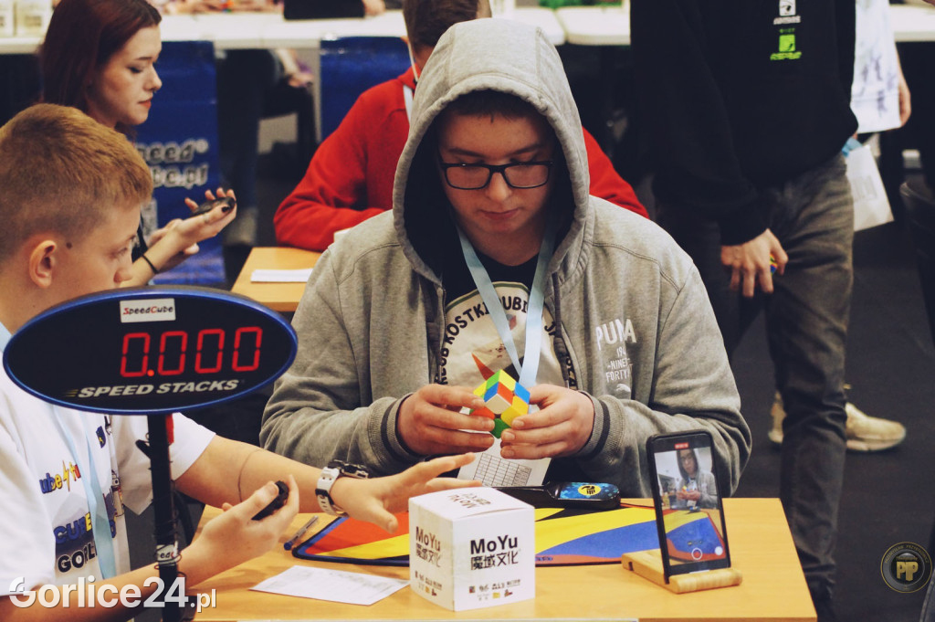 Kostka Rubika. Mistrzowski Turniej w Speedcubingu