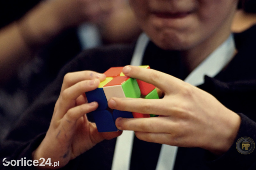 Kostka Rubika. Mistrzowski Turniej w Speedcubingu