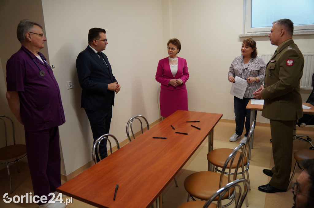 Gorlice. Wojewoda na starcie kwalifikacji wojskowej.