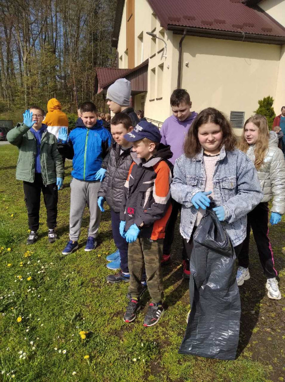 Międzynarodowy Dzień Ziemi -  SOSW Szymbark 22.04.