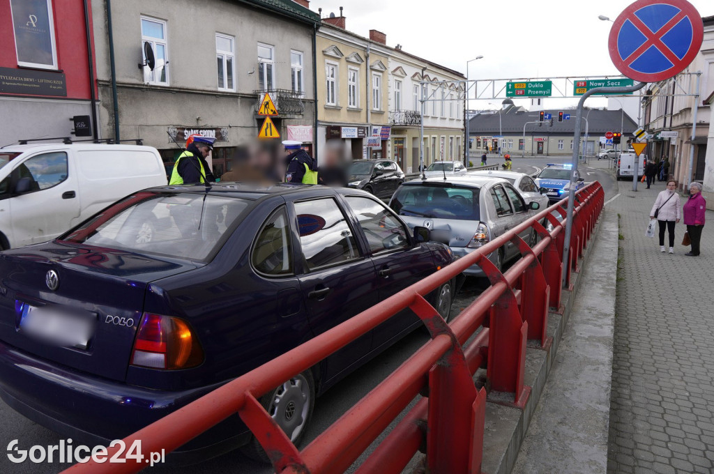 Kolizja trzech osobówek na Mickiewicza (26.04.)